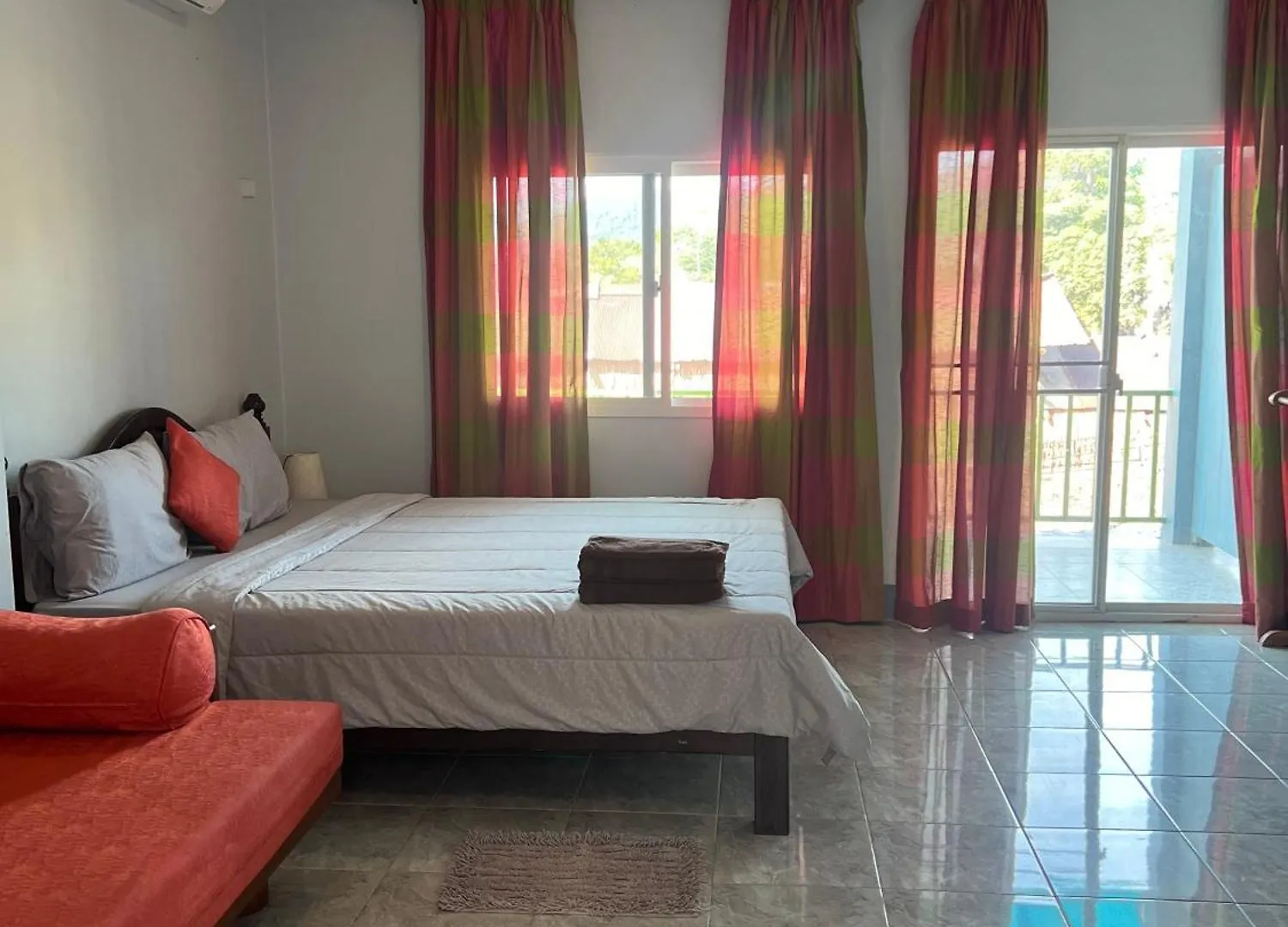 Nare Guest House Koh Lanta